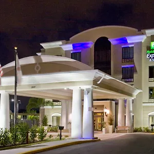 Express & Tampa-usf-busch Gardens By Ihg Estados Unidos da América