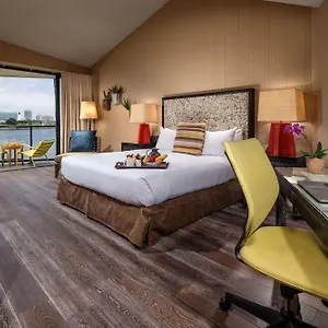 4* Hotell Maya